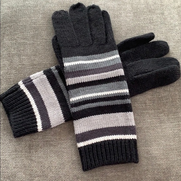 Kensie striped knit gloves. - Picture 6 of 9